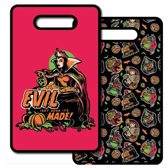 Disney: "Evil isn't born it's made!" Kitchen Set - Picture 8 of 8